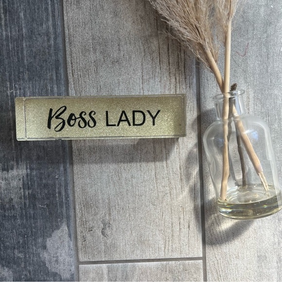 New Boss Lady Plaque - Picture 6 of 7